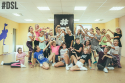 Dance Studio Luna - Киев, Stretching, Танцы, Фитнес, Break Dance, Hip-Hop, Акробатика, Джаз-фанк, Пилатес, Фитбол, Функциональный тренинг