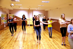 Школа танцев Salsabo - Киев, Stretching, Танцы, Бачата, Сальса